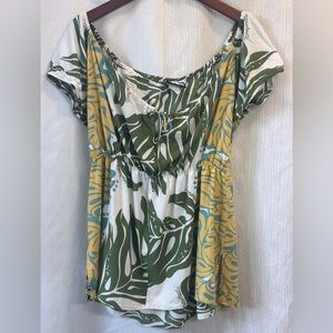 Cutie Manuhealii Top